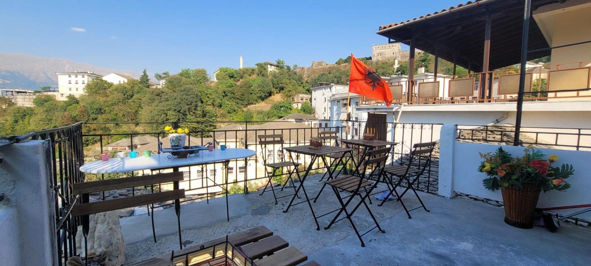 Guest House Emily Gjirokaster Luaran gambar